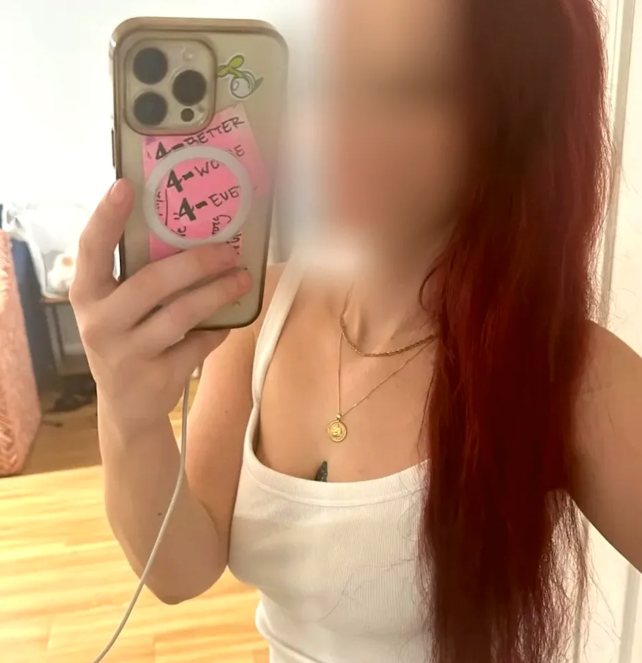 Alba, 28