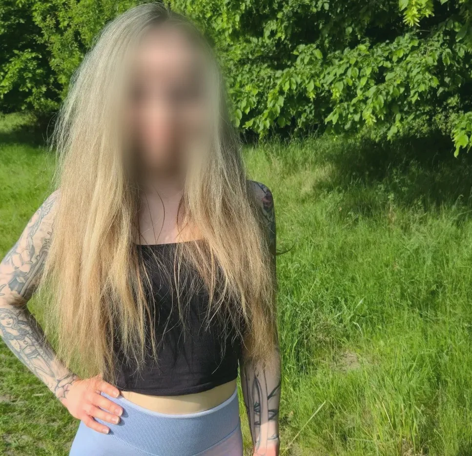 Maja, 27