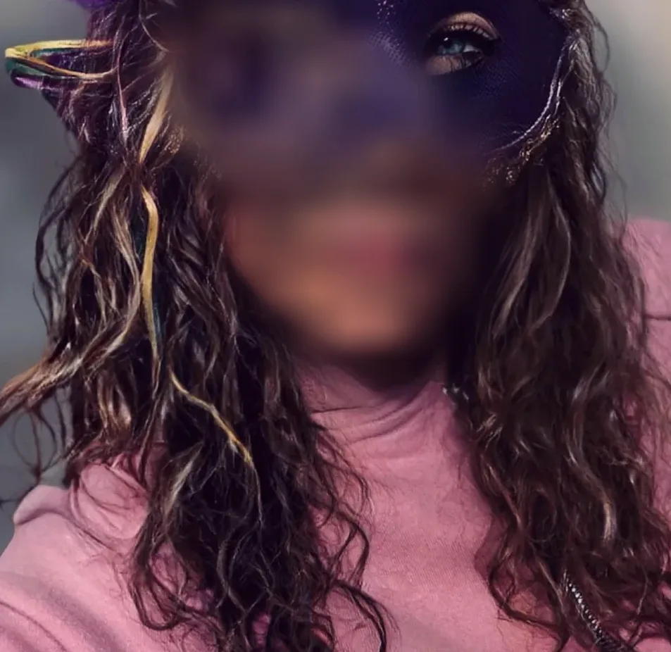Nicoline, 31